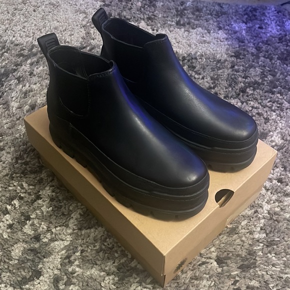 NIB UGG Merina Waterproof Leather Platform
Boots - Picture 8 of 17